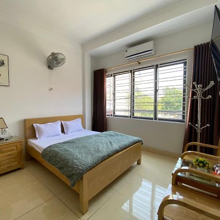 Nha Nghi Manh Binh Bed & Breakfast Hai Phong Exterior photo