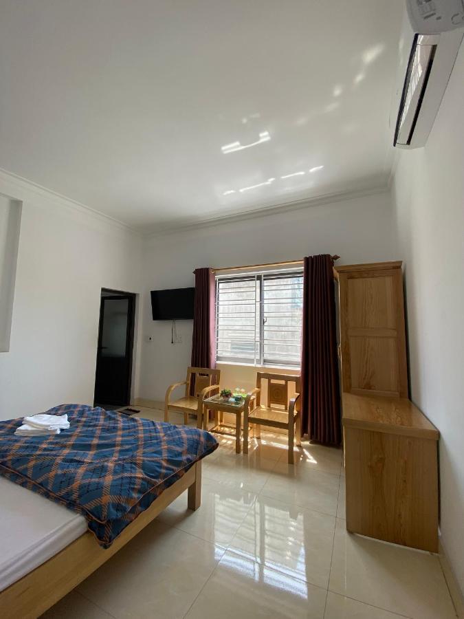 Nha Nghi Manh Binh Bed & Breakfast Hai Phong Exterior photo